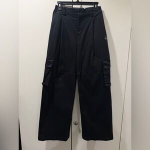 ALO Yoga Dark Cargo Pants for Men